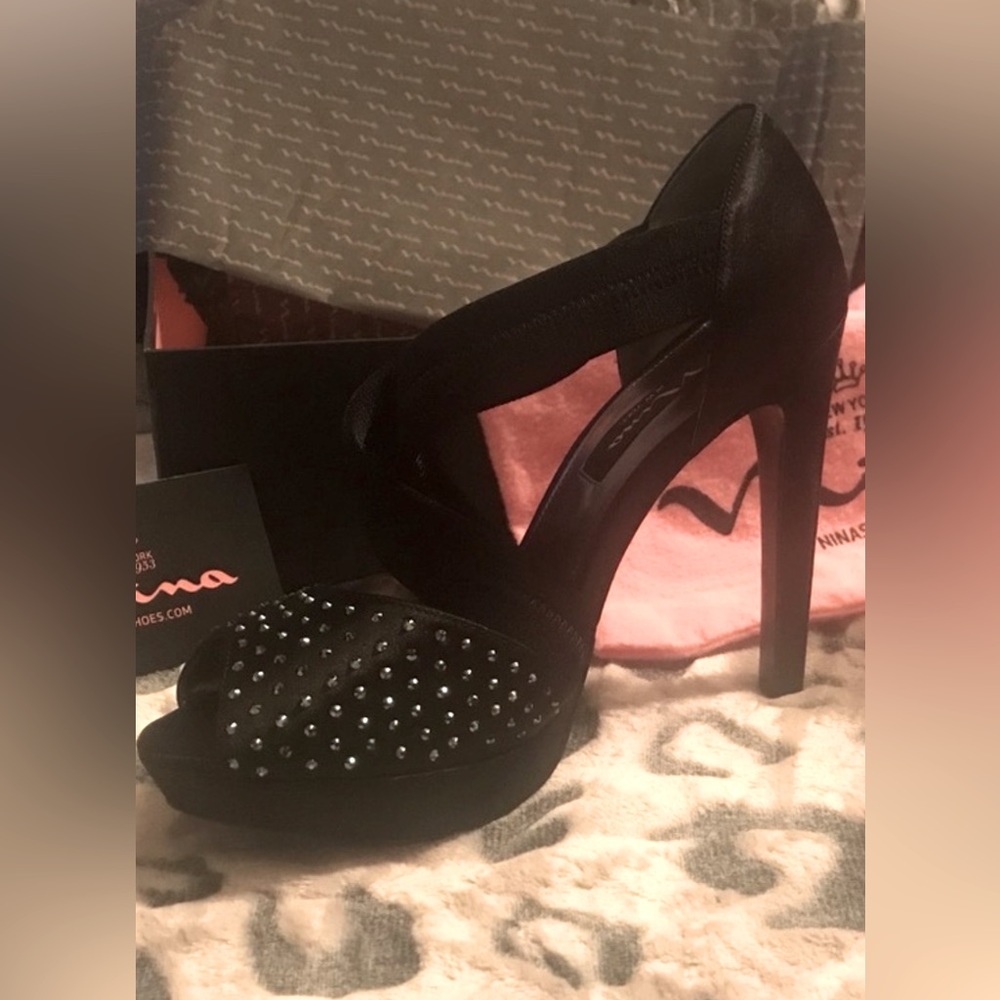 Nina Glamorous 5” Stiletto Evening Pump with Rhinestone Peep Toe size 8